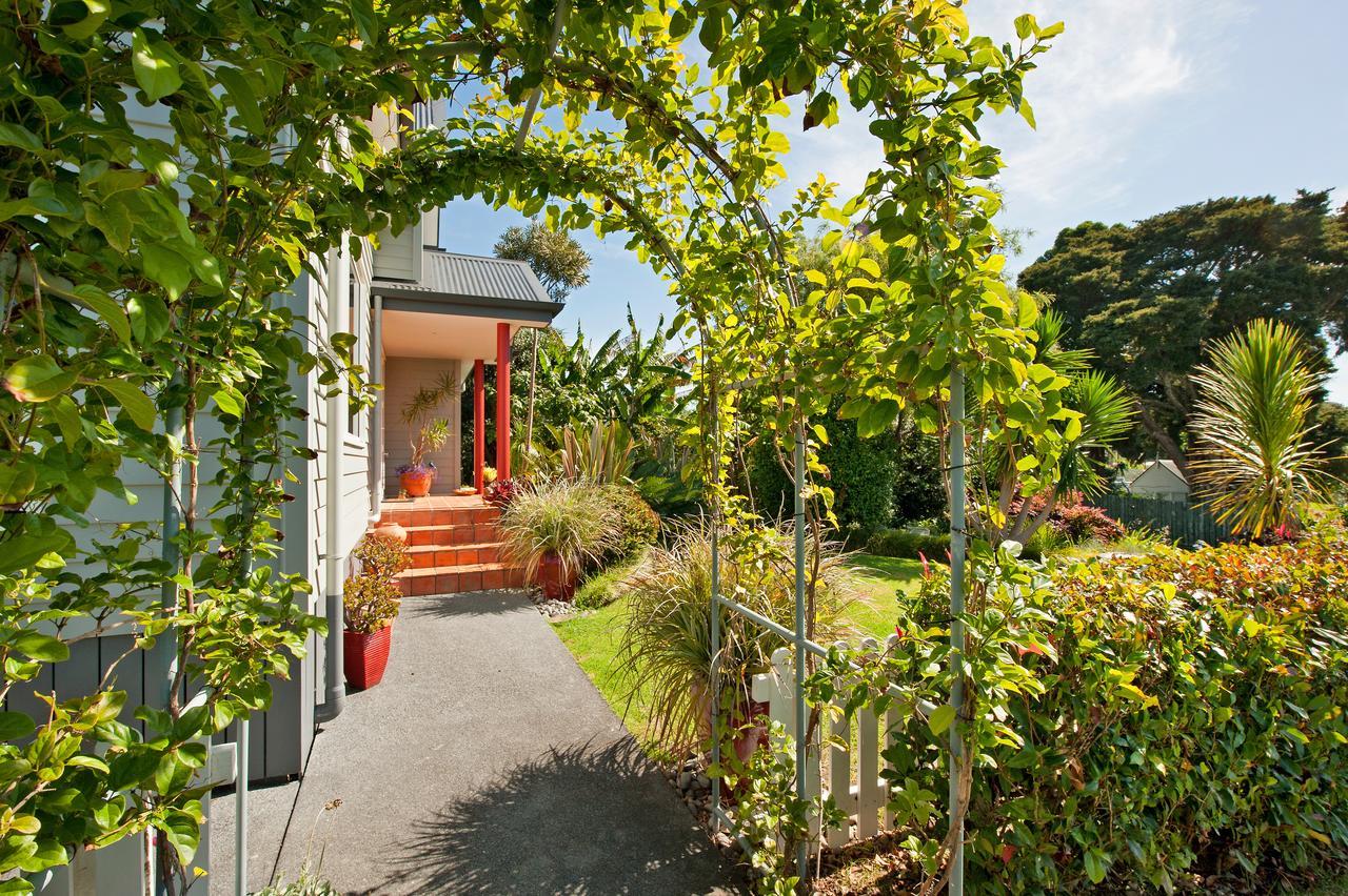 Kereru Cottage Russell - James Cook Apartment Eksteriør billede