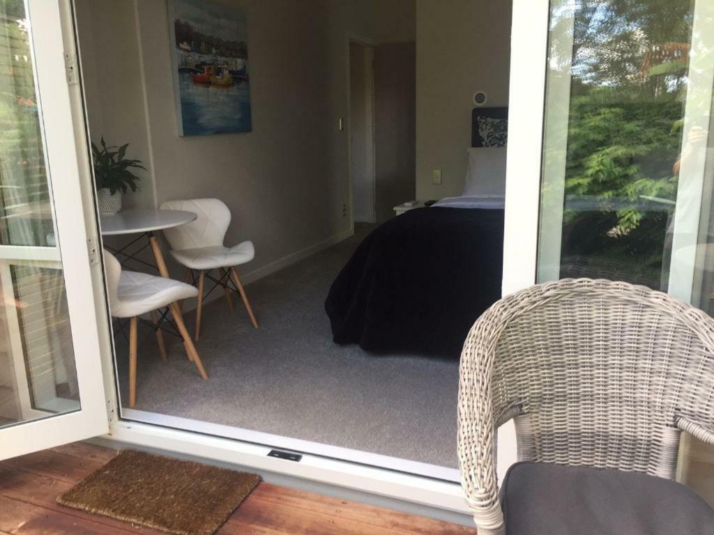 Kereru Cottage Russell - James Cook Apartment Eksteriør billede